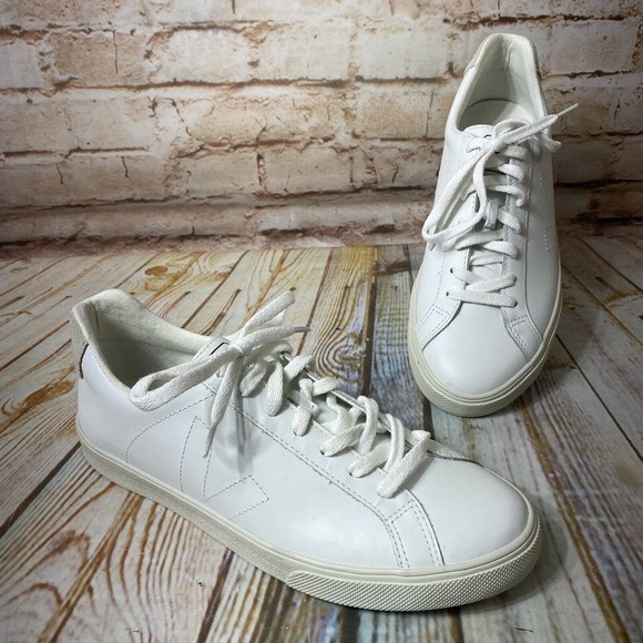 Veja Shoes - VEJA Esplar Womens Size 9 White Leather Low Top Fashion Sneakers Shoes EUC
